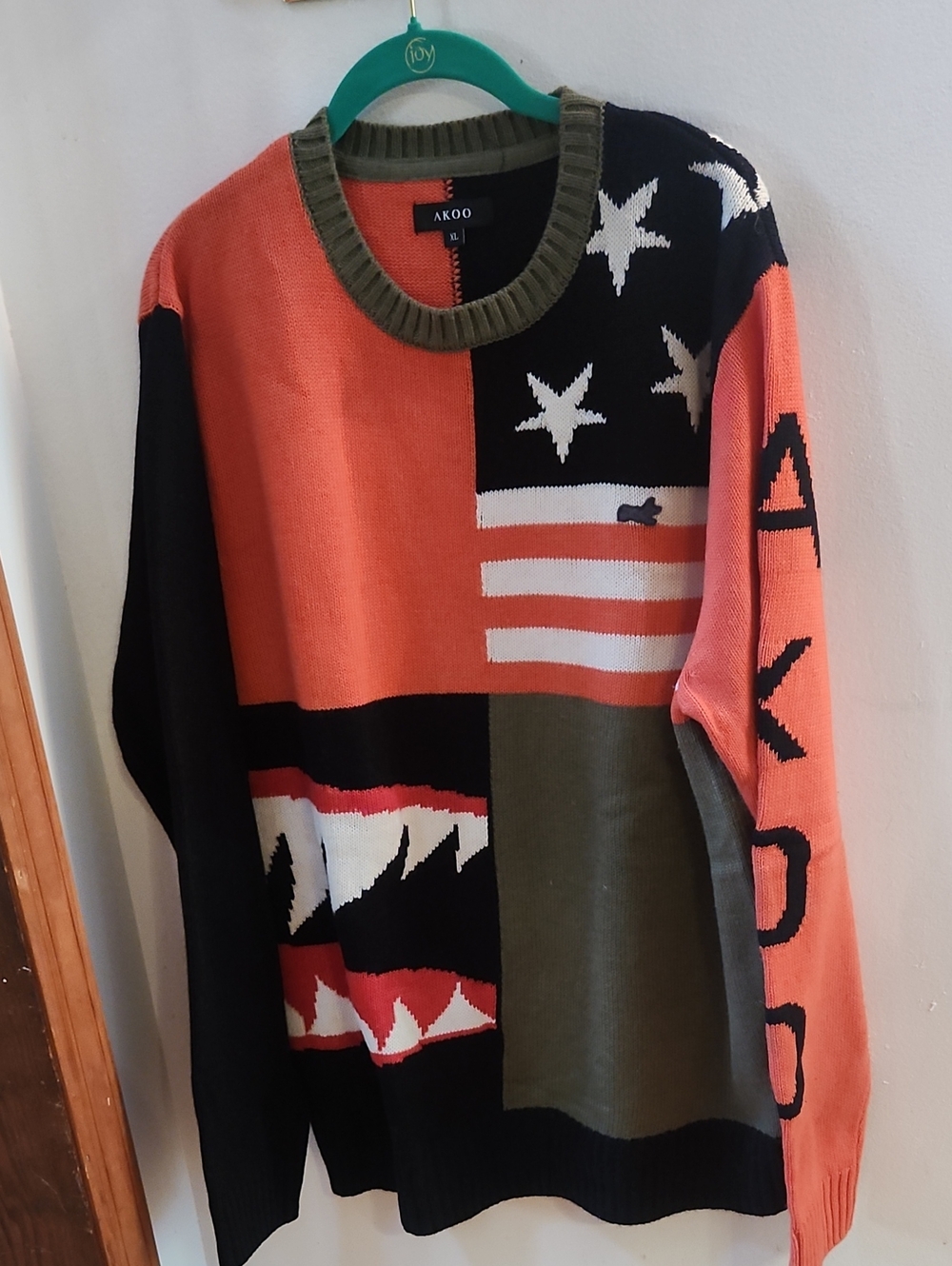 AKOO Colorblock Graphic Crewneck Sweater in Orange, Black, Olive